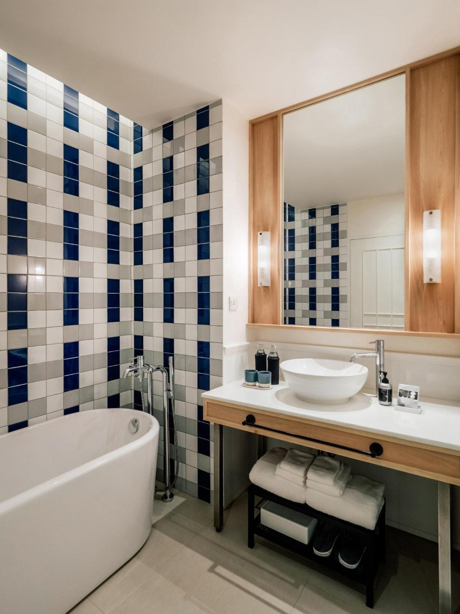 מלון The Standardx, Phra Arthit 4*